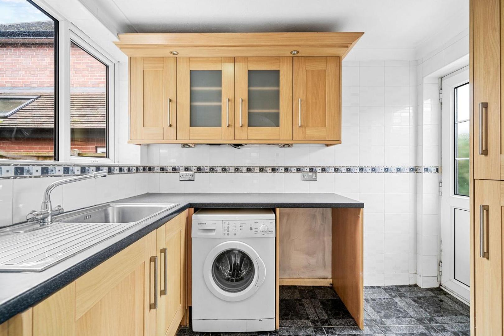 Spacious 5 Bedroom House Nottingham Exterior photo