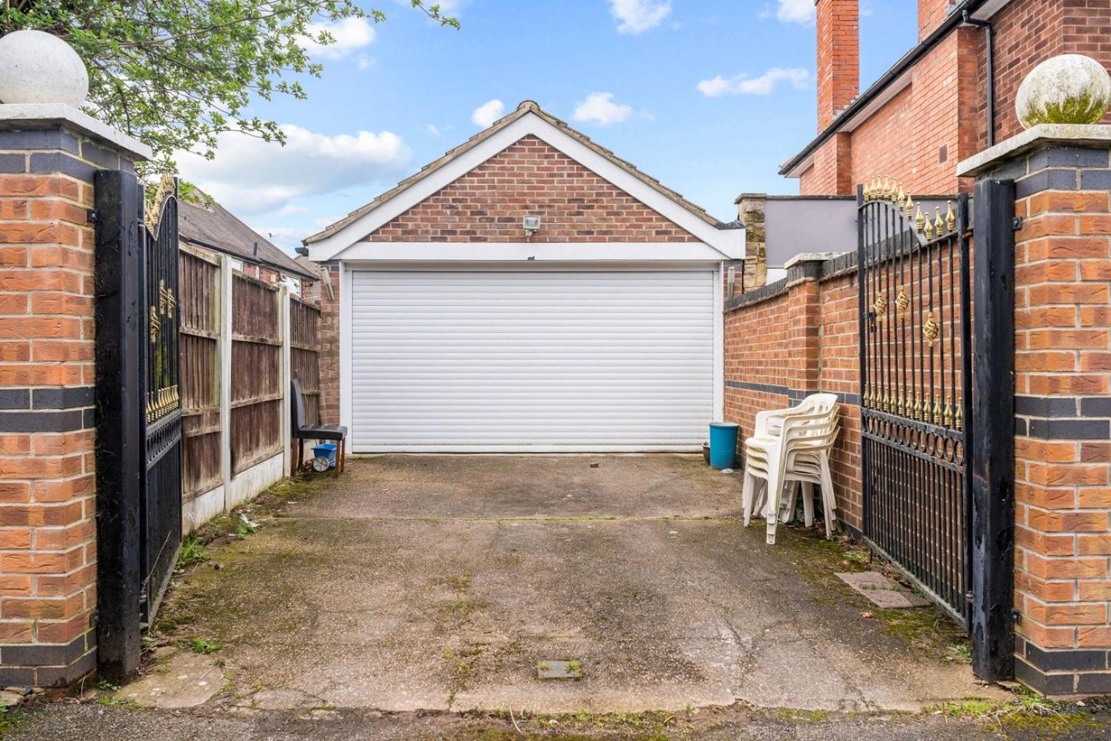Spacious 5 Bedroom House Nottingham Exterior photo