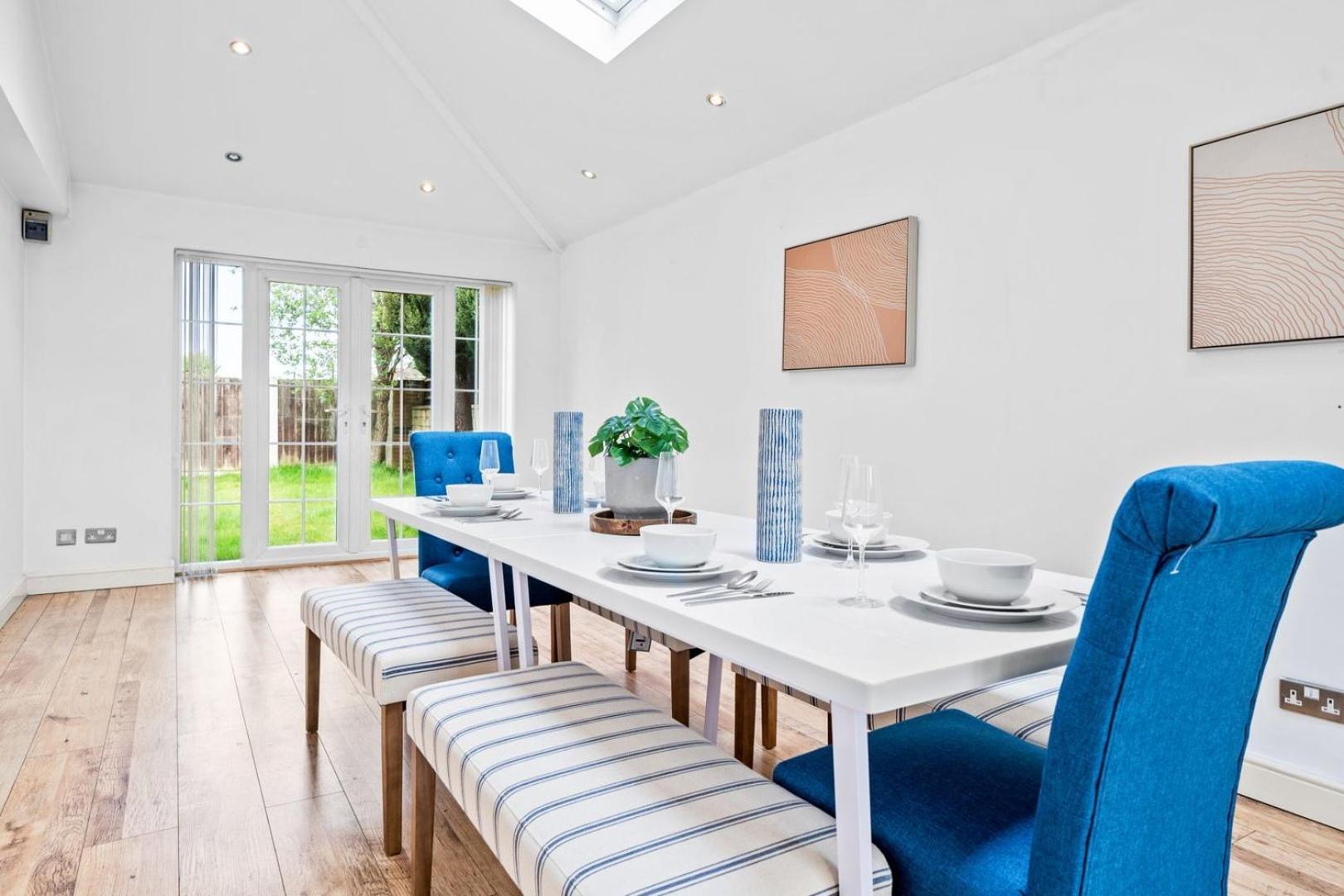 Spacious 5 Bedroom House Nottingham Exterior photo