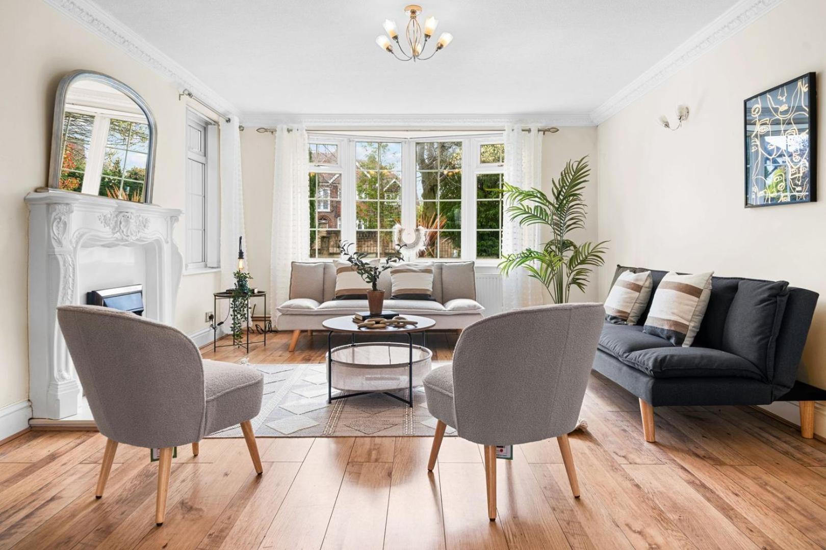 Spacious 5 Bedroom House Nottingham Exterior photo